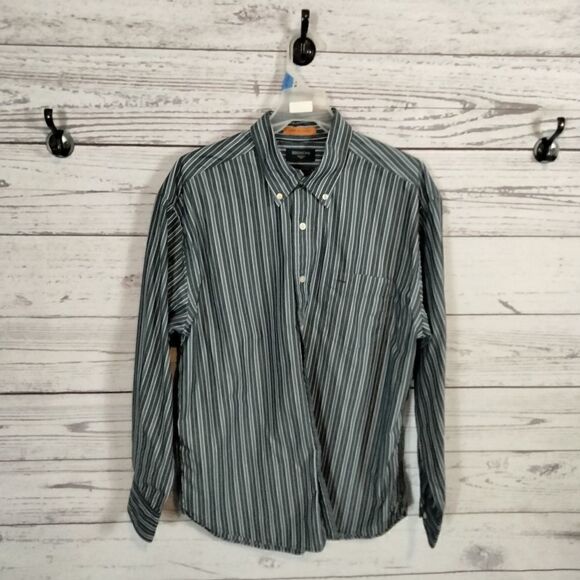 "Dockers" men's dress shirt  - Picture 1 of 8
